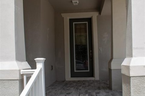 Купить виллу или дом в Уинтер-Гарден, Флорида 15 комнат, 233.56м2, № 1817986 - фото 2