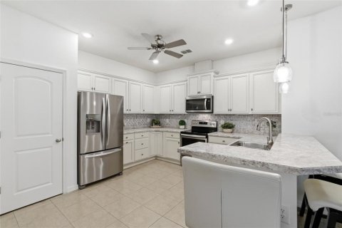 House in Punta Gorda, Florida 3 bedrooms, 135.64 sq.m. № 2195888 - photo 8