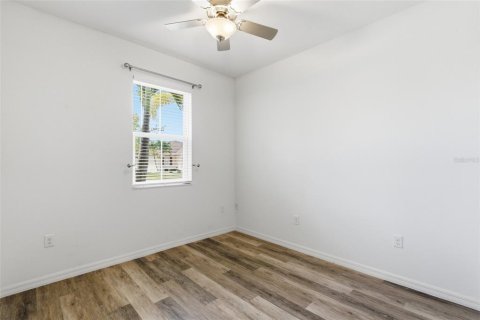 House in Punta Gorda, Florida 3 bedrooms, 135.64 sq.m. № 2195888 - photo 29
