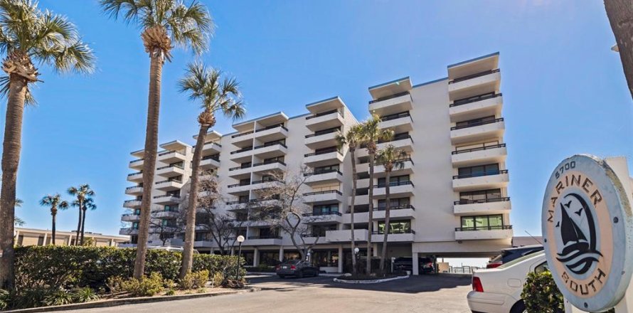 Condo in Tampa, Florida, 2 bedrooms  № 2386678