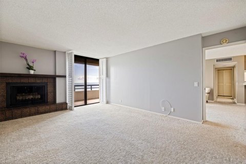 Condo in Tampa, Florida, 2 bedrooms  № 2386678 - photo 18