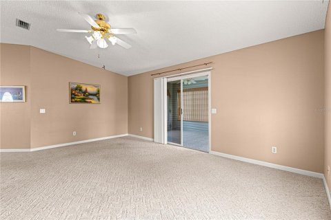 House in The Villages, Florida 2 bedrooms, 115.94 sq.m. № 1827775 - photo 10
