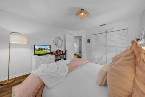 Casa en venta en Saint Petersburg, Florida, 3 dormitorios, 137.12 m2 № 1881131 - foto 26