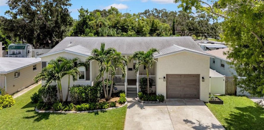 Casa en Saint Petersburg, Florida 3 dormitorios, 137.12 m2 № 1881131