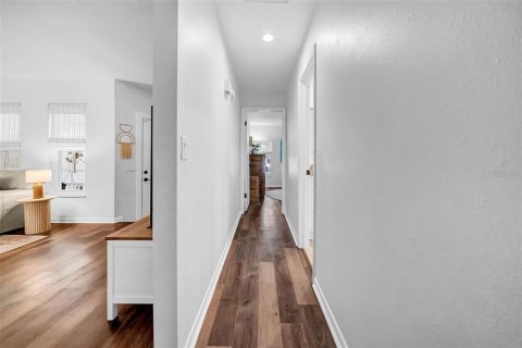 Casa en venta en Saint Petersburg, Florida, 3 dormitorios, 137.12 m2 № 1881131 - foto 28
