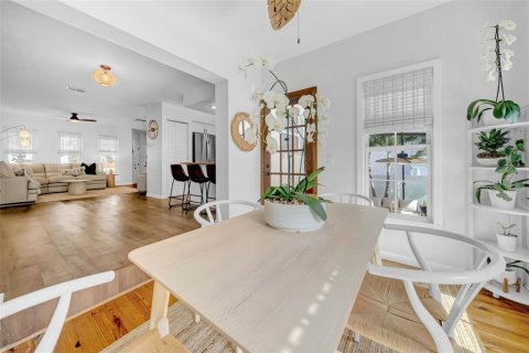 Casa en venta en Saint Petersburg, Florida, 3 dormitorios, 137.12 m2 № 1881131 - foto 20