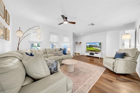 Casa en venta en Saint Petersburg, Florida, 3 dormitorios, 137.12 m2 № 1881131 - foto 9