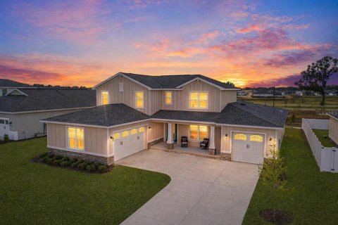 House in Ocala, Florida 4 bedrooms, 416.39 sq.m. № 2150367 - photo 3