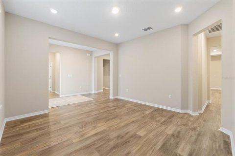 House in Ocala, Florida 4 bedrooms, 416.39 sq.m. № 2150367 - photo 13
