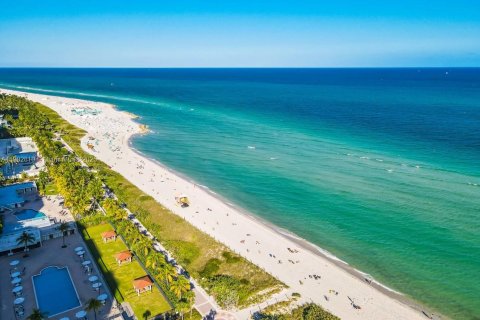 Copropriété à vendre à Miami Beach, Floride: 1 chambre, 74.14 m2 № 2016763 - photo 4