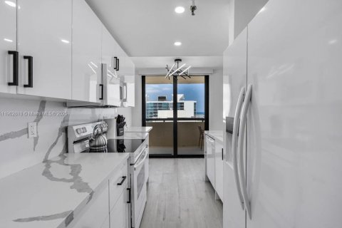 Copropriété à vendre à Miami Beach, Floride: 1 chambre, 74.14 m2 № 2016763 - photo 20