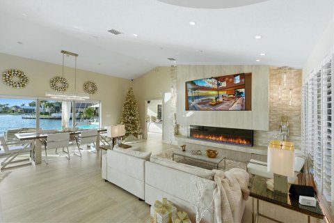 Villa ou maison à vendre à Punta Gorda, Floride: 3 chambres, 238.29 m2 № 2350332 - photo 23