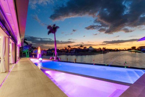 Villa ou maison à vendre à Punta Gorda, Floride: 3 chambres, 238.29 m2 № 2350332 - photo 15