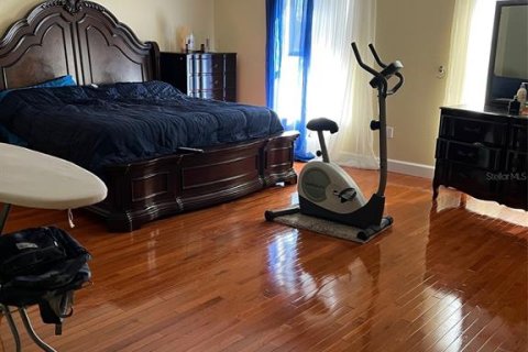 House in Kissimmee, Florida 4 bedrooms, 264.21 sq.m. № 1541156 - photo 19