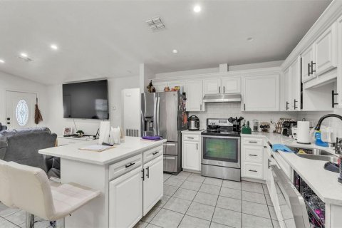 Casa en venta en Lakeland, Florida, 3 dormitorios, 159.42 m2 № 1917594 - foto 9