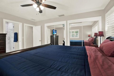House in Clearwater, Florida 4 bedrooms, 204.38 sq.m. № 1821415 - photo 17