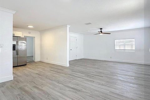 Villa ou maison à vendre à Saint Petersburg, Floride: 4 chambres, 145.21 m2 № 2221749 - photo 6