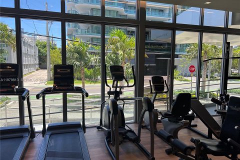 Condominio en venta en Bay Harbor Islands, Florida, 4 dormitorios, 243.4 m2 № 2046179 - foto 19