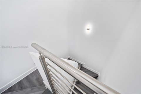 Touwnhouse à vendre à Doral, Floride: 4 chambres, 216.93 m2 № 2081759 - photo 27