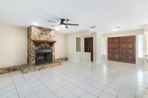 House in Land O' Lakes, Florida 4 bedrooms, 147.34 sq.m. № 2235463 - photo 16