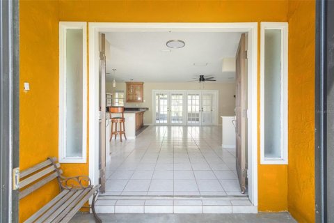 House in Land O' Lakes, Florida 4 bedrooms, 147.34 sq.m. № 2235463 - photo 3