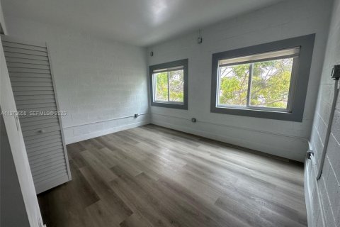 Townhouse in Miami, Florida 3 bedrooms, 130.06 sq.m. № 2043894 - photo 7