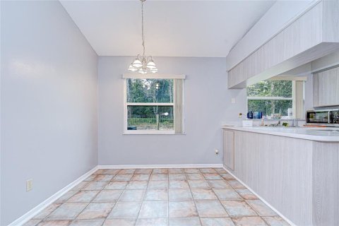 House in Zephyrhills, Florida 2 bedrooms, 88.44 sq.m. № 2236105 - photo 24
