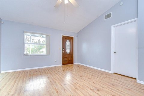 House in Zephyrhills, Florida 2 bedrooms, 88.44 sq.m. № 2236105 - photo 17
