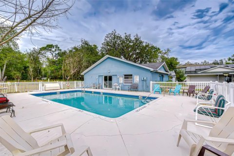House in Zephyrhills, Florida 2 bedrooms, 88.44 sq.m. № 2236105 - photo 13