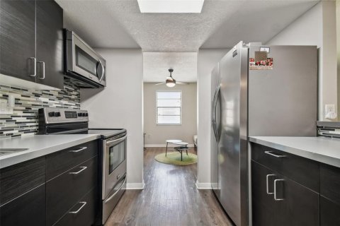 Condo in Oldsmar, Florida, 2 bedrooms  № 1734649 - photo 14