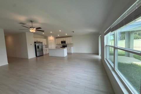Villa ou maison à louer à San Antonio, Floride: 4 chambres, 179.86 m2 № 2405354 - photo 22