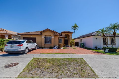 House in Miami, Florida 1 bedroom, 175.12 sq.m. № 2051537 - photo 23