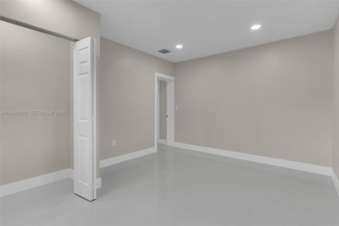 Villa ou maison à vendre à Homestead, Floride: 3 chambres № 2028076 - photo 13