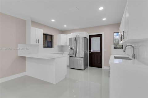 Villa ou maison à vendre à Homestead, Floride: 3 chambres № 2028076 - photo 8