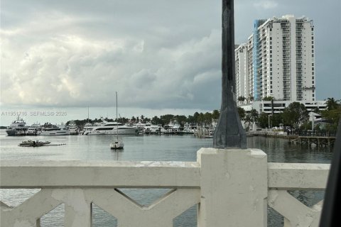 Copropriété à louer à Miami Beach, Floride: 1 chambre, 49.7 m2 № 2153160 - photo 12