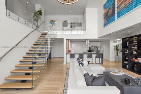 Condominio en venta en Miami Beach, Florida, 4 dormitorios, 374.67 m2 № 1790236 - foto 8