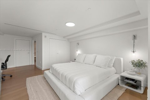 Condominio en venta en Miami Beach, Florida, 4 dormitorios, 374.67 m2 № 1790236 - foto 17