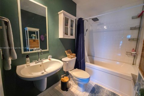Copropriété à vendre à Miami, Floride: 2 chambres, 92.62 m2 № 1950150 - photo 28