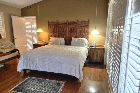 Villa ou maison à vendre à North Miami Beach, Floride: 4 chambres № 1988539 - photo 23