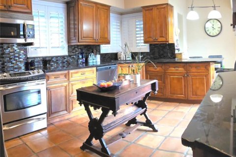 Villa ou maison à vendre à North Miami Beach, Floride: 4 chambres № 1988539 - photo 6