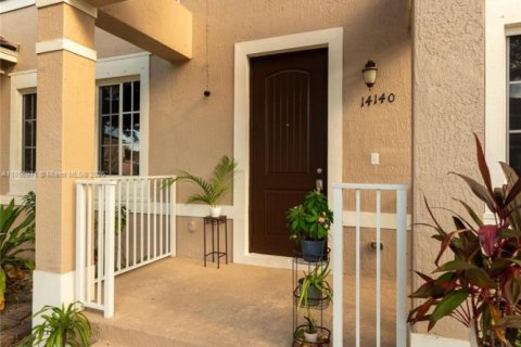 Townhouse in Homestead, Florida 3 bedrooms, 146.79 sq.m. № 1887419 - photo 26