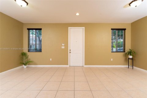 Townhouse in Homestead, Florida 3 bedrooms, 146.79 sq.m. № 1887419 - photo 8