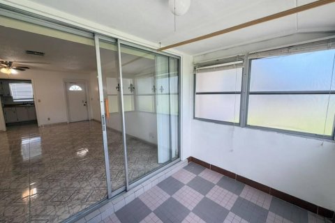 Apartamento en alquiler en West Palm Beach, Florida, 1 dormitorio, 56.76 m2 № 2247872 - foto 20