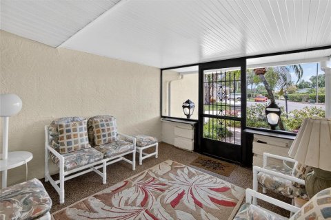 Copropriété à louer à Sun City Center, Floride: 2 chambres, 138.42 m2 № 1885721 - photo 4