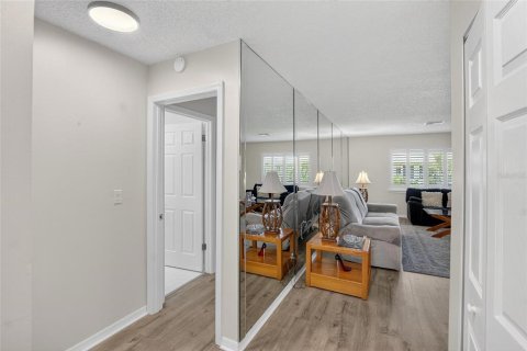 Copropriété à louer à Sun City Center, Floride: 2 chambres, 138.42 m2 № 1885721 - photo 5