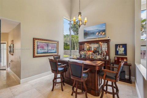 Villa ou maison à vendre à Miami, Floride: 5 chambres, 355.54 m2 № 1739284 - photo 11
