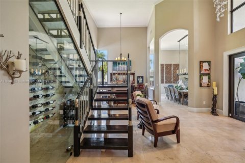 Villa ou maison à vendre à Miami, Floride: 5 chambres, 355.54 m2 № 1739284 - photo 4