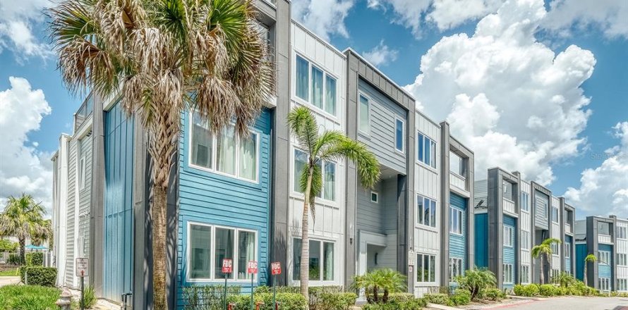 Condo à Kissimmee, Floride, 3 chambres  № 2375773