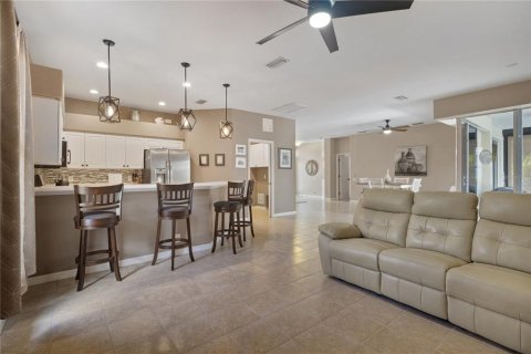 Villa ou maison à vendre à North Port, Floride: 3 chambres, 167.04 m2 № 2102795 - photo 19