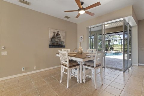 Villa ou maison à vendre à North Port, Floride: 3 chambres, 167.04 m2 № 2102795 - photo 9